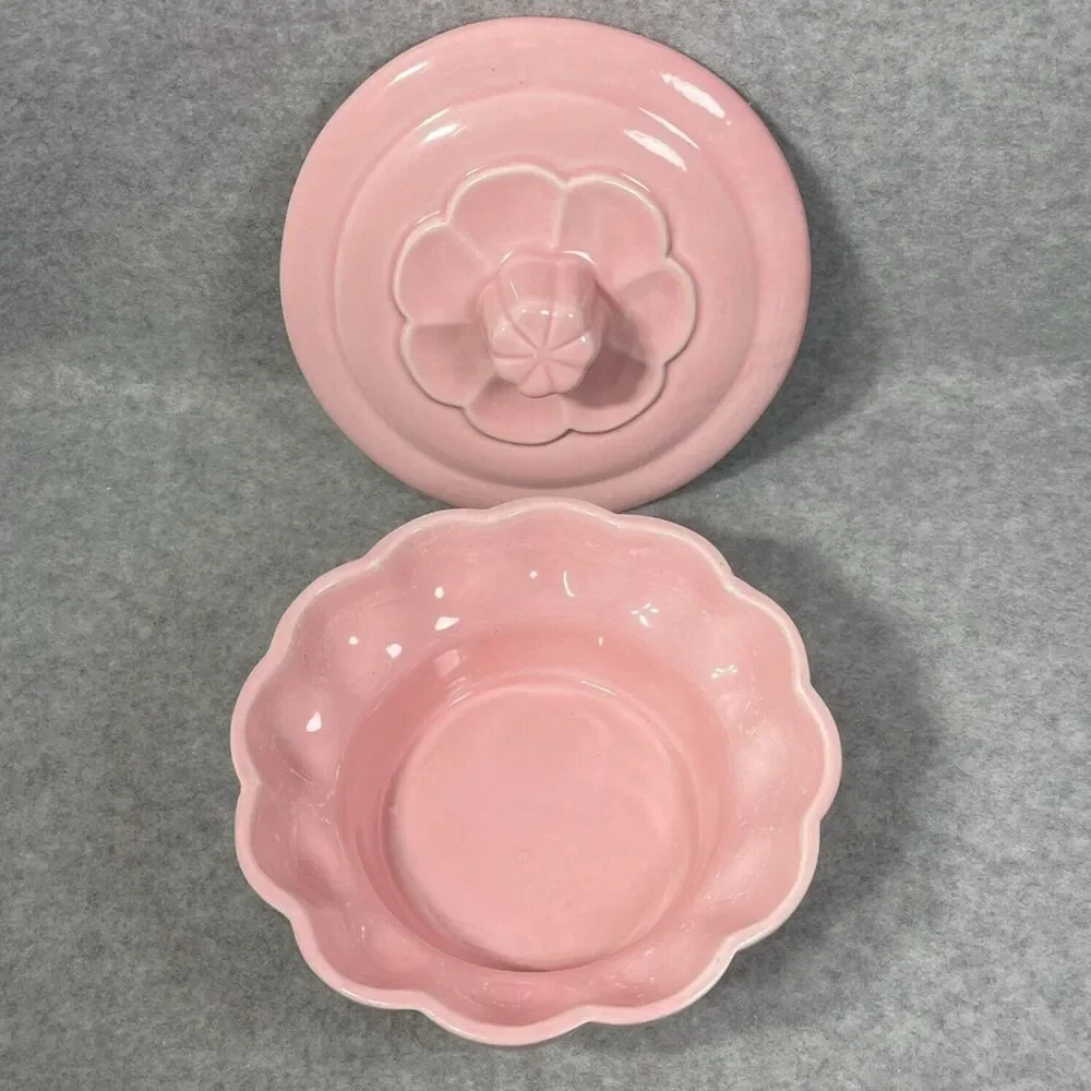 Vintage California Pottery‎ Pink Covered Dish 106  Mid Century Made in USA 1960s
